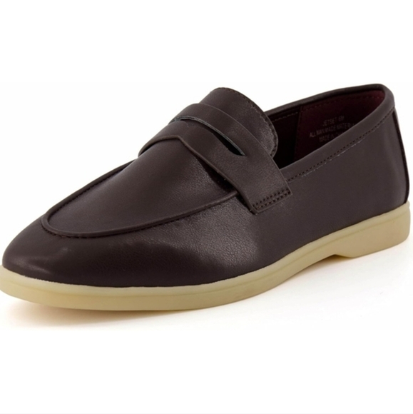 CUSHIONAIRE Jetset Dark brown Memory Foam Slip on Loafer shoes size 10 brand new - Picture 1 of 6